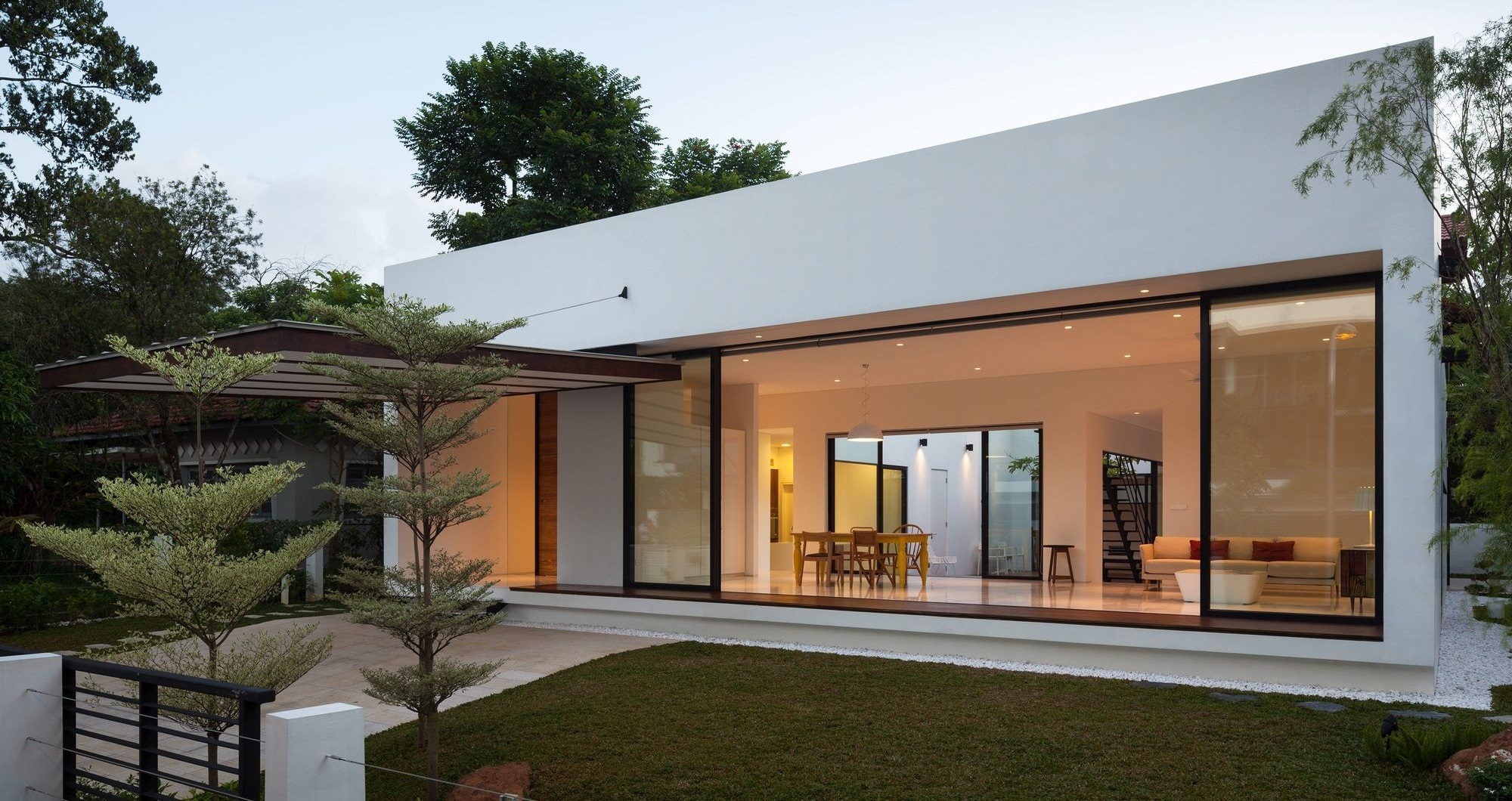 Şener Yapı projelerinden seçki: modern mimari bina görseli